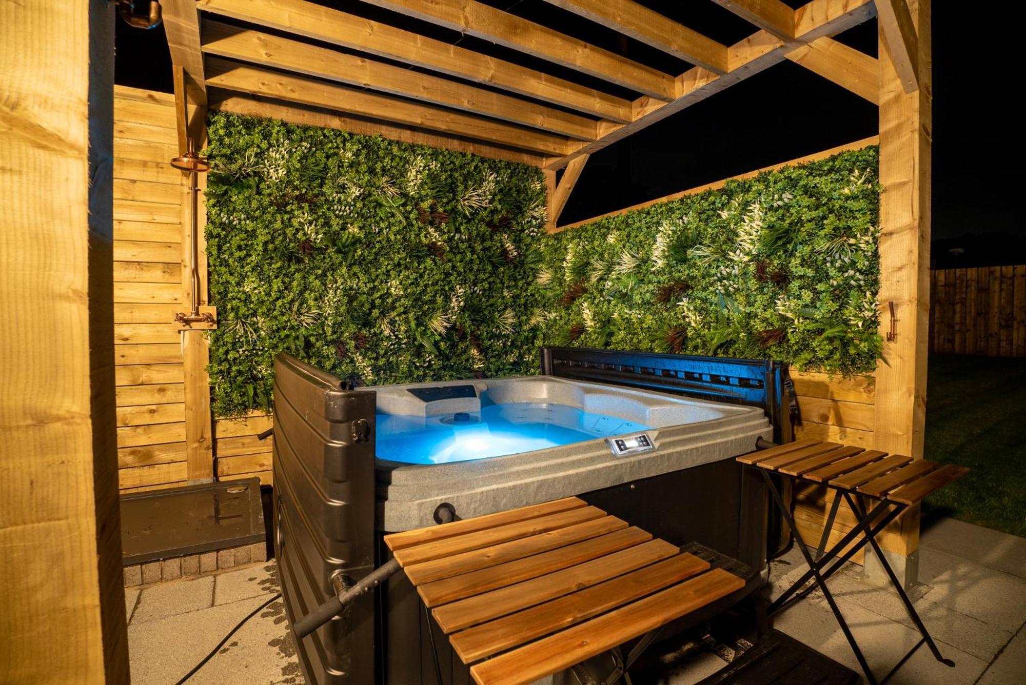 Cottage With Hot Tub Near Knockhill Saline Esterno foto